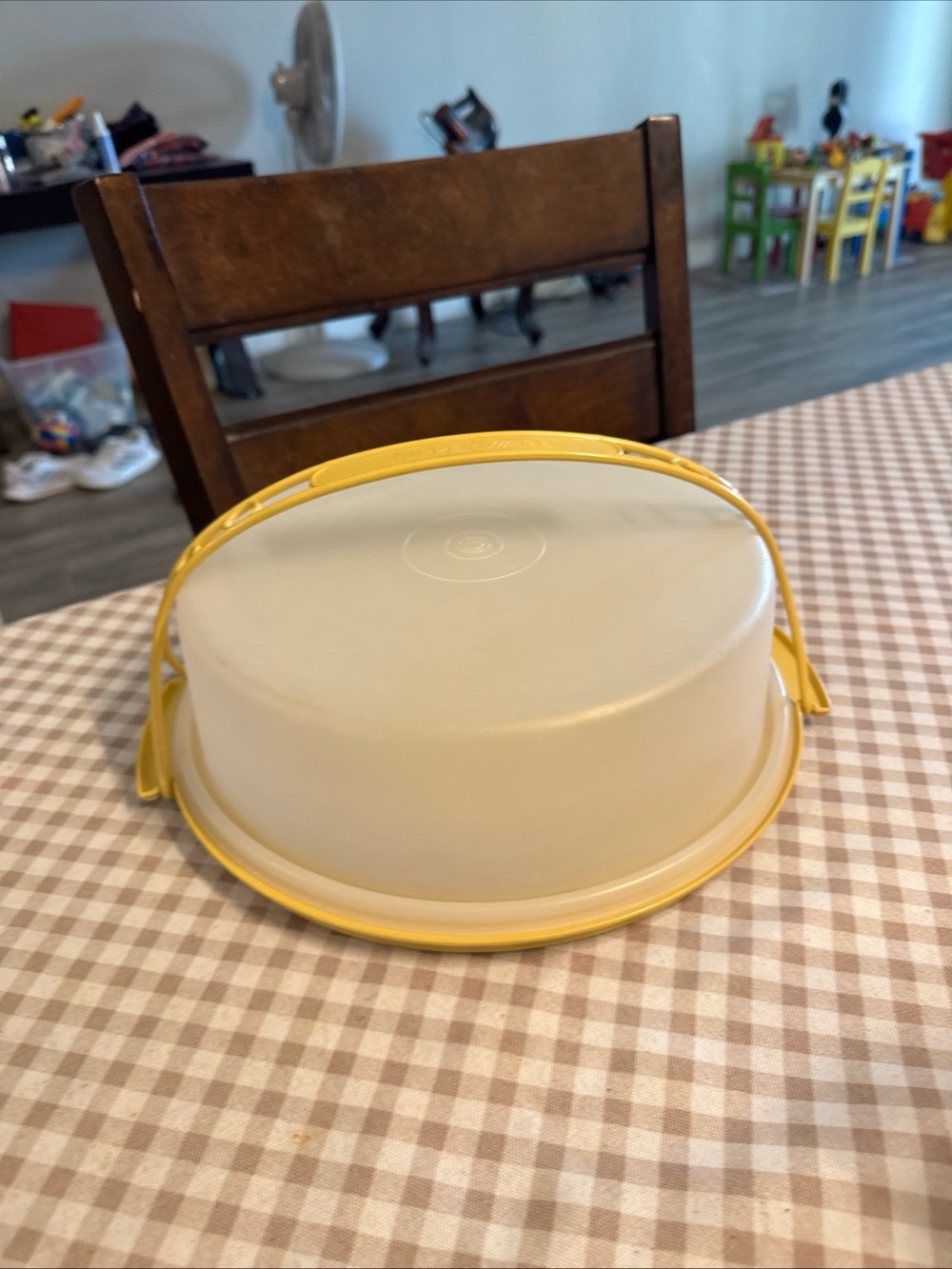 Yellow-Accent Plastic Cake Carrier with Handle